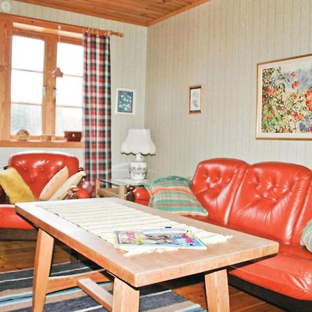 Cozy Home In Uddevalla With Wifi Häljebol Esterno foto
