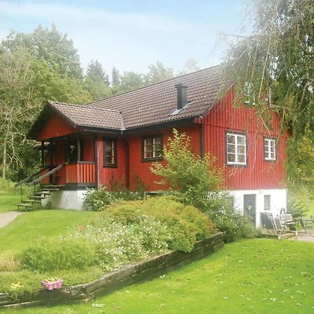 Cozy Home In Uddevalla With Wifi Häljebol Esterno foto