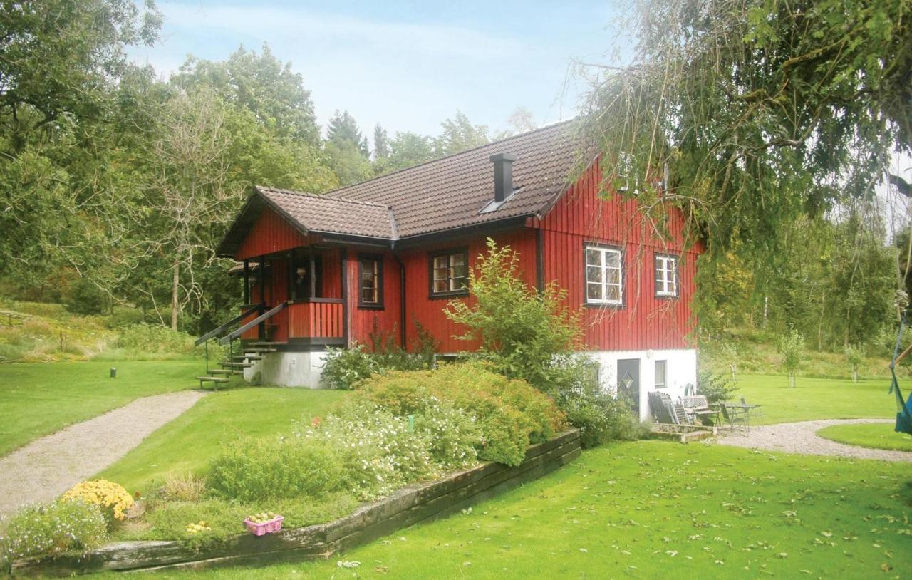 Cozy Home In Uddevalla With Wifi Häljebol Esterno foto
