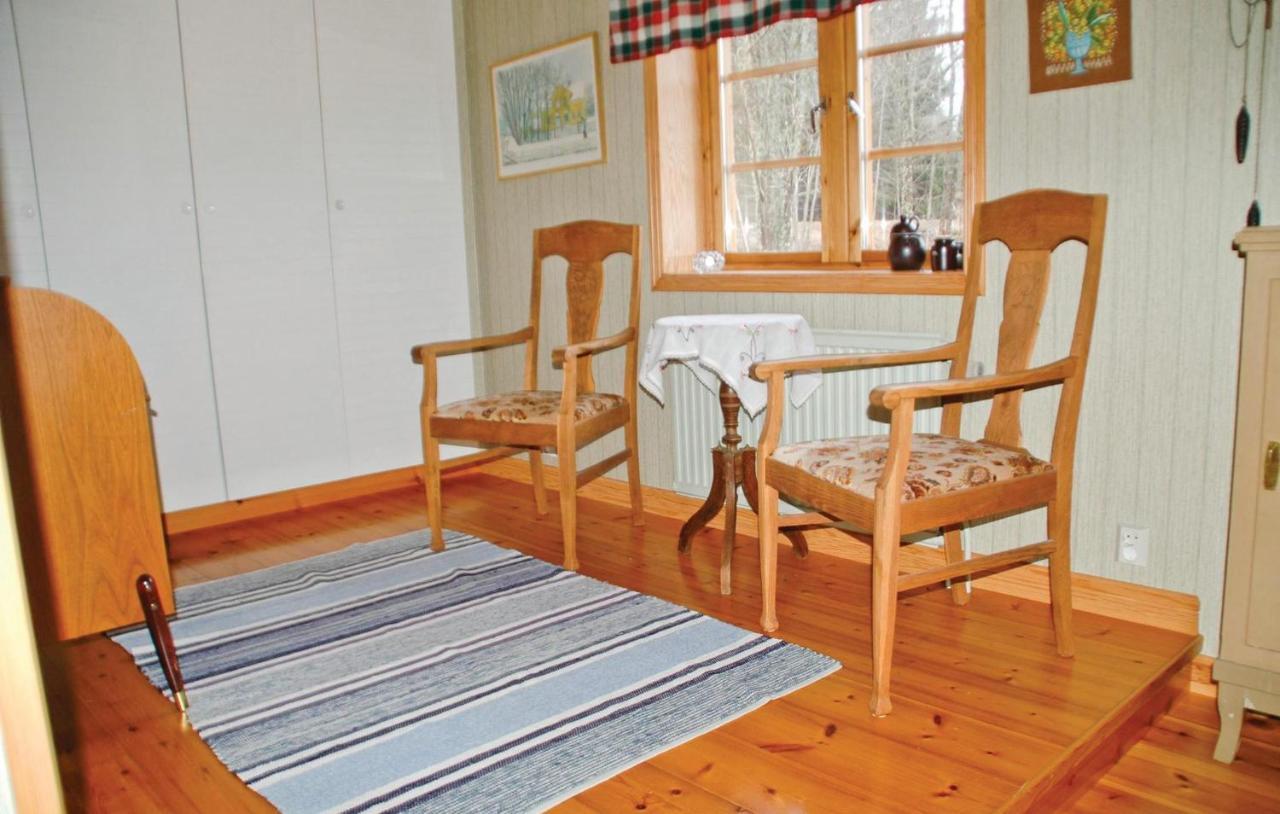 Cozy Home In Uddevalla With Wifi Häljebol Esterno foto