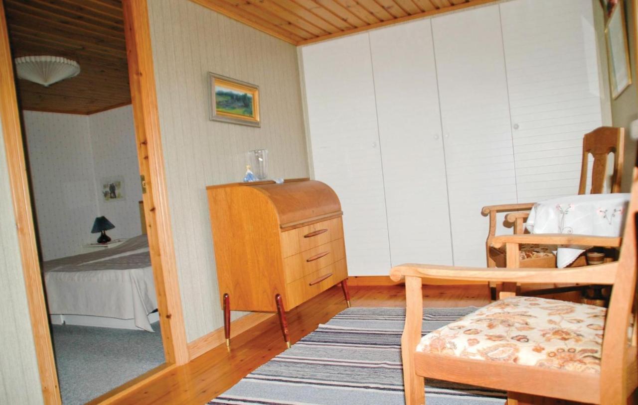 Cozy Home In Uddevalla With Wifi Häljebol Esterno foto